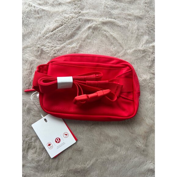 Lululemon Team Canada Future Legacy Mini Belt Bag Red 1L Recycled Content Adjust - Picture 3 of 10
